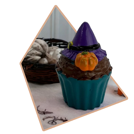 HALLOWEENI Muffin  BOSZI Kalapos Figura POLY